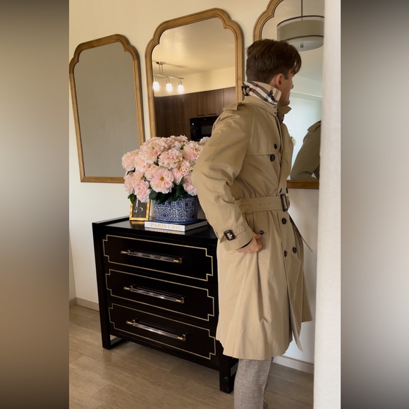 BURBERRY TRENCH COAT - Picture 3 of 17